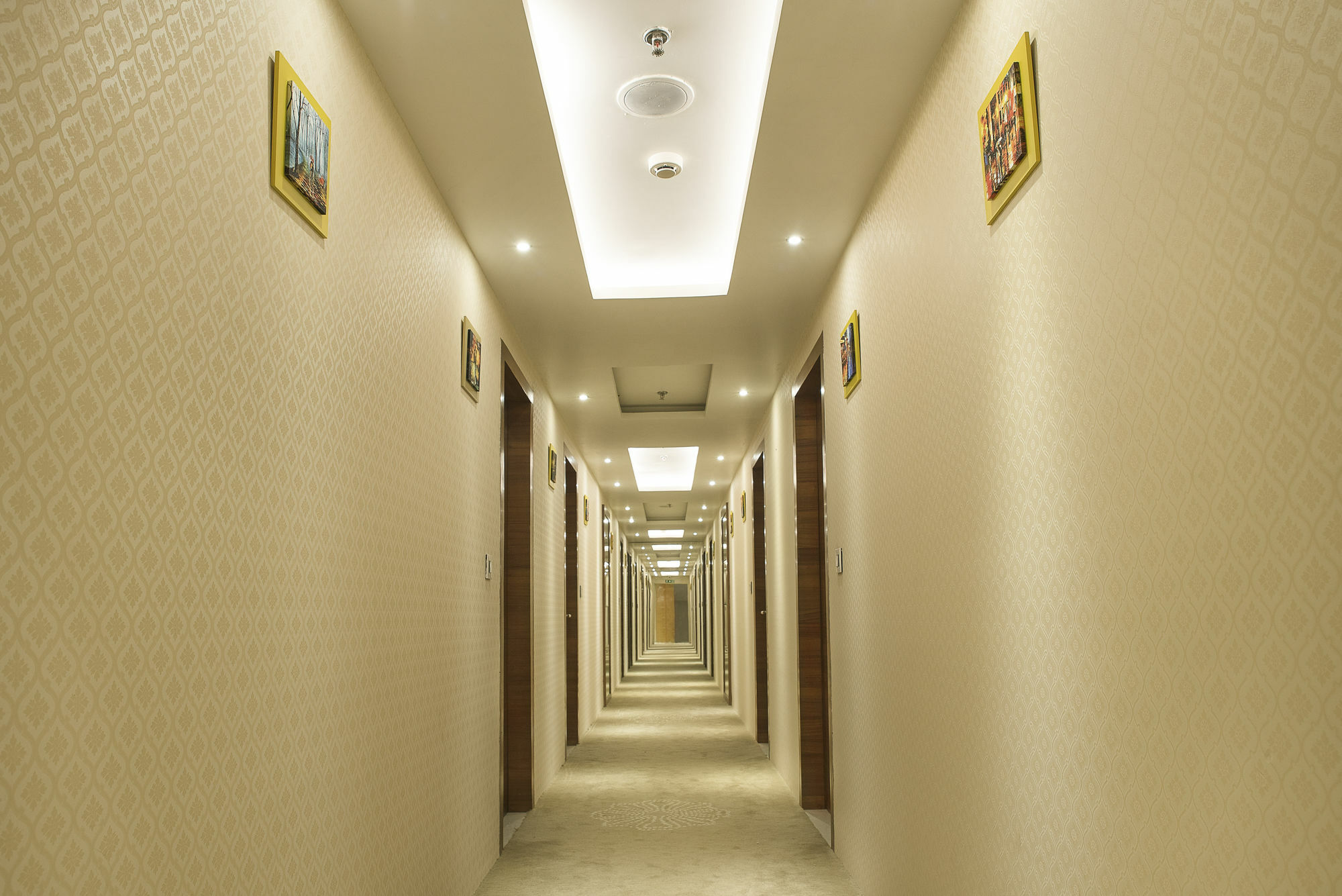 Kyriad Hotel Jaipur By Othpl Exterior photo
